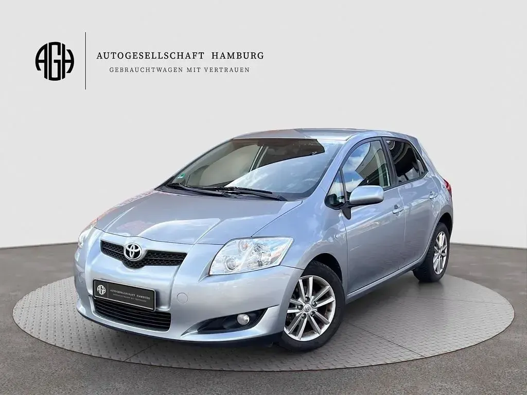 Gebraucht Toyota Auris Team 124 PS (91 kW) 2008 Silber Kleinwagen