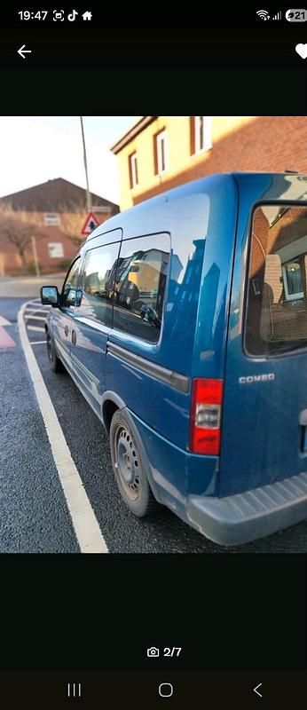 Second-hand Opel Combo 2007 Albastru Monovolum