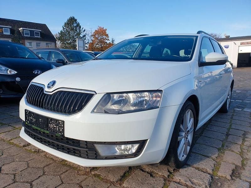 Weiß Gebraucht 2016 Skoda Octavia Joy Kombi | 5.690 € (Guter Preis) - Bild 1/4