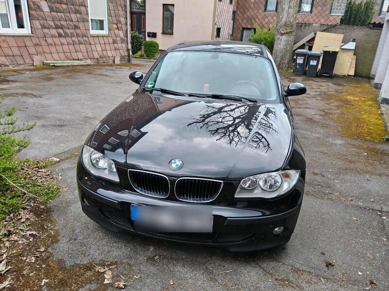 Schwarz Gebraucht 2005 BMW 116 Kleinwagen | 2.800 € (Fairer Preis) - Bild 1/4