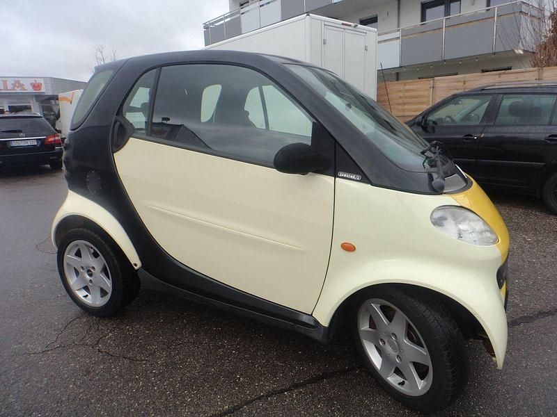 Gebraucht Smart ForTwo Coupé 61 PS (44 kW) 2002 Gelb Coupé