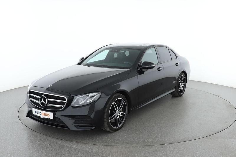 Schwarz Gebraucht 2018 Mercedes E450 AMG line Limousine | 39.590 € (Fairer Preis) - Bild 1/4