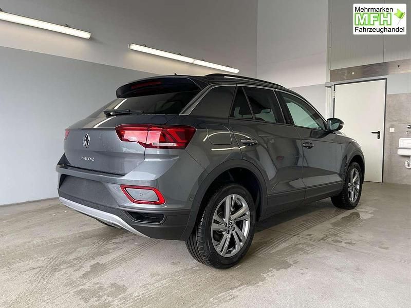 Neu VW T-Roc Life 150 PS (110 kW) 2025 [x3x3] indiumgrau metallic SUV