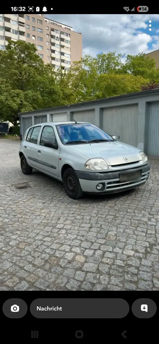 Używany Renault Clio II 58 KM (42 kW) 2001 Srebrny Hatchback