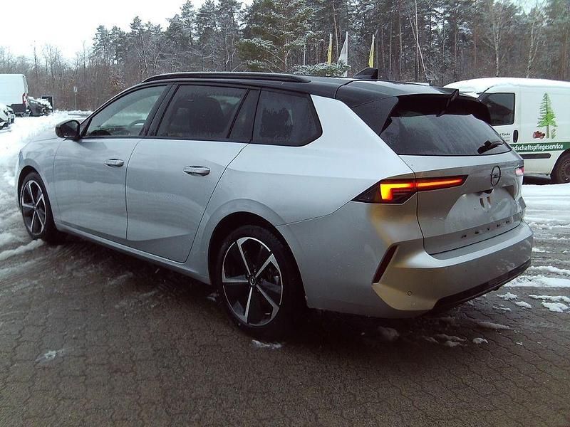 Neu Opel Astra 131 PS (96 kW) 2026 Silber Kombi