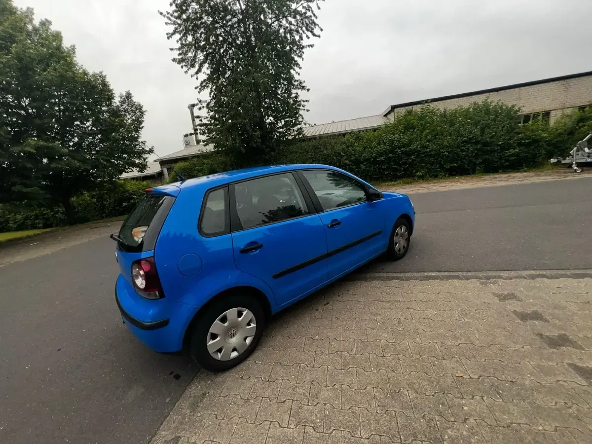 Gebraucht VW Polo 60 PS (44 kW) 2008 Blau Kleinwagen