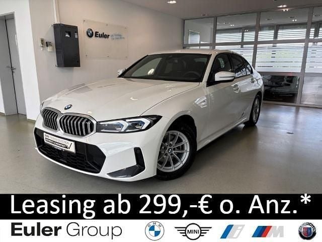 Weiss Gebraucht 2024 BMW 320 M Sport Limousine | 36.690 € (Superpreis) - Bild 1/4