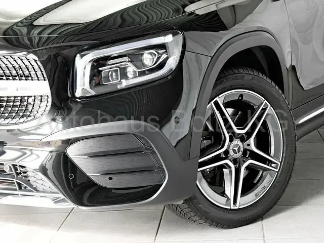 Gebraucht Mercedes GLB250 AMG 224 PS (164 kW) 2023 Kosmosschwarz (metallic) SUV