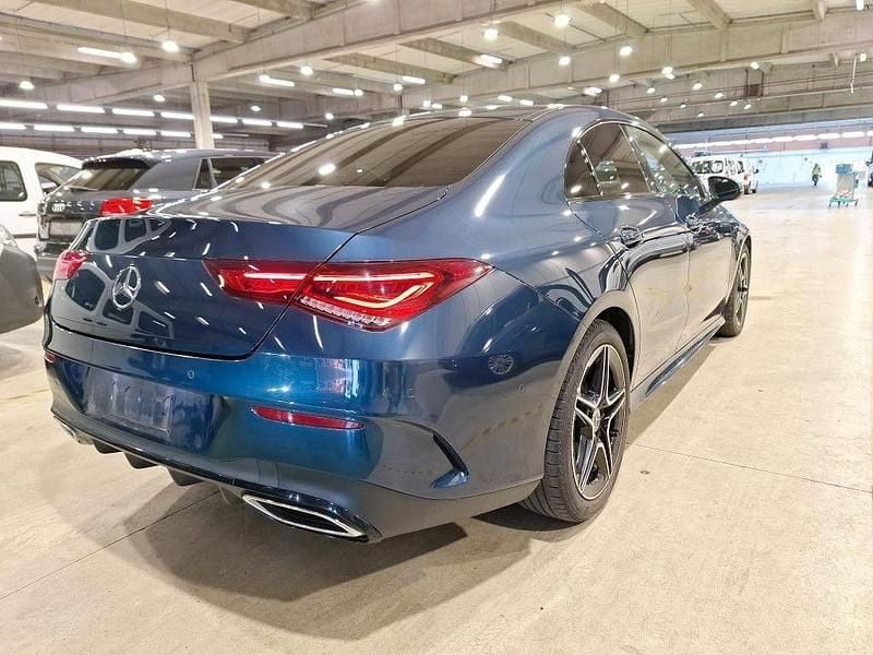 Denimblau metalliclack Gebraucht 2021 Mercedes CLA180 AMG line Limousine | 25.190 € (Fairer Preis) - Bild 1/2