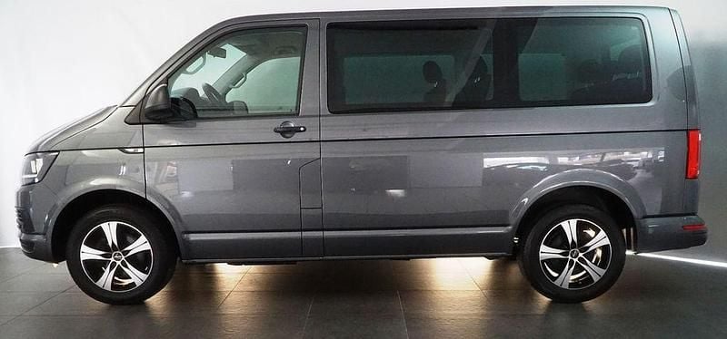 Gebraucht VW Multivan 102 PS (75 kW) 2016 Grau Van / Kleinbus