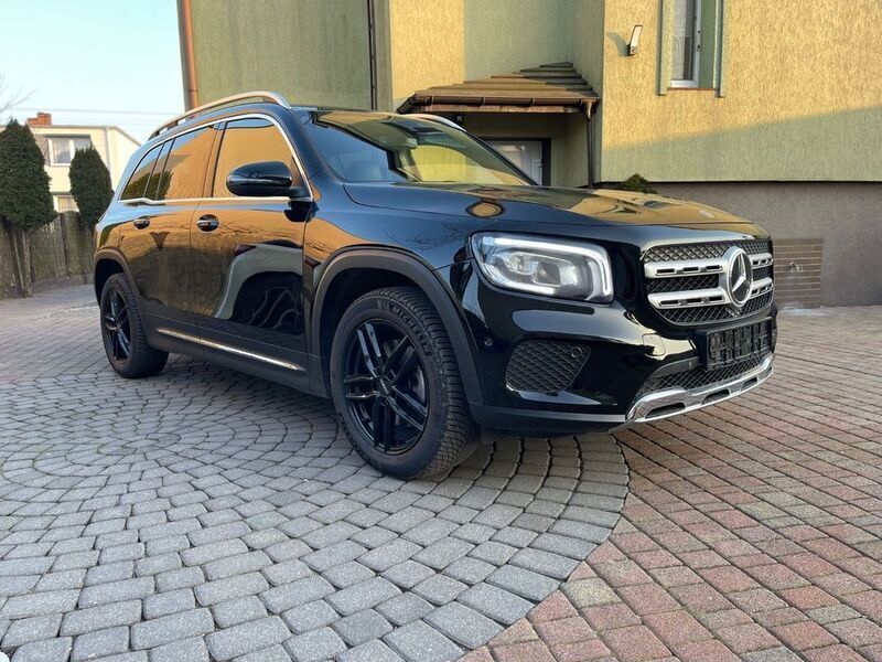 Schwarz Gebraucht 2023 Mercedes GLB200 SUV | 39.999 € (Fairer Preis) - Bild 1/4