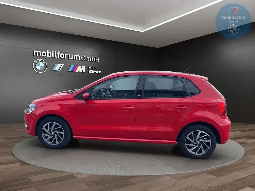 Gebraucht VW Polo Sound 75 PS (55 kW) 2017 Rot Limousine
