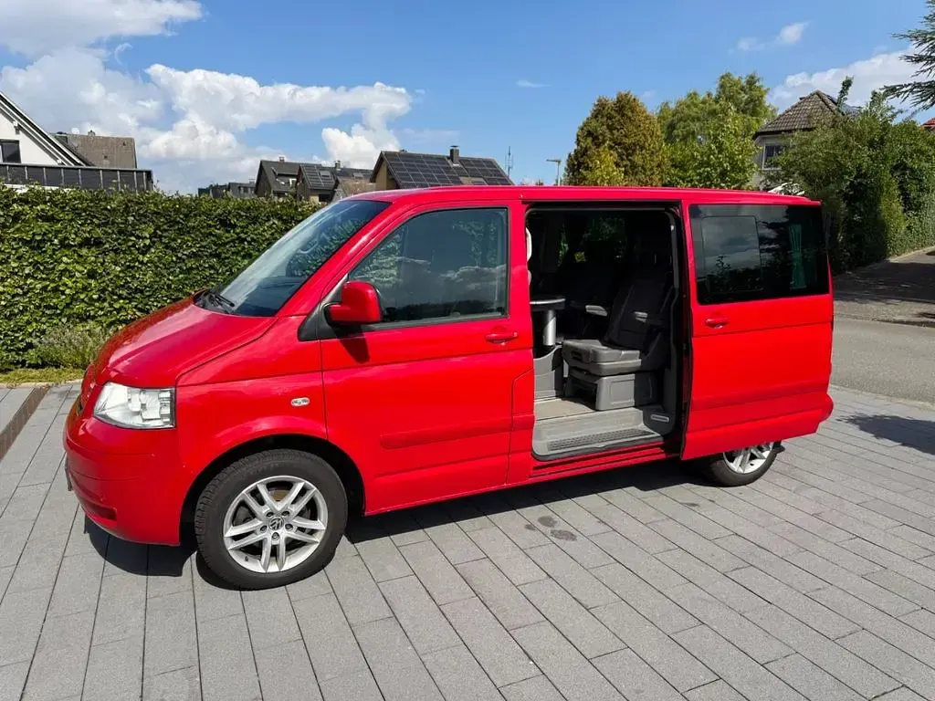 Usata VW T5 Highline 131 CV (96 kW) 2006 Rosso Furgone