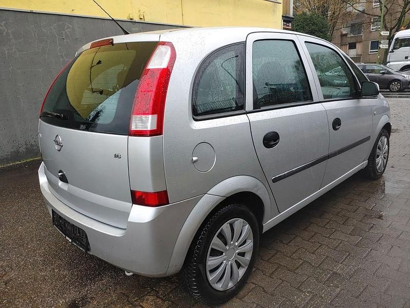 Gebraucht Opel Meriva Cosmo 101 PS (74 kW) 2004 Silber Van / Kleinbus