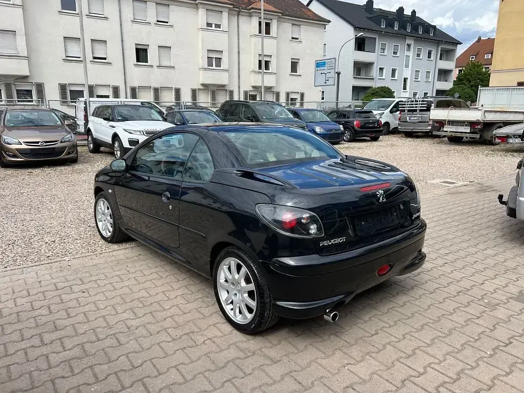 Gebraucht Peugeot 206 CC Platinum 136 PS (100 kW) 2004 Schwarz Cabrio