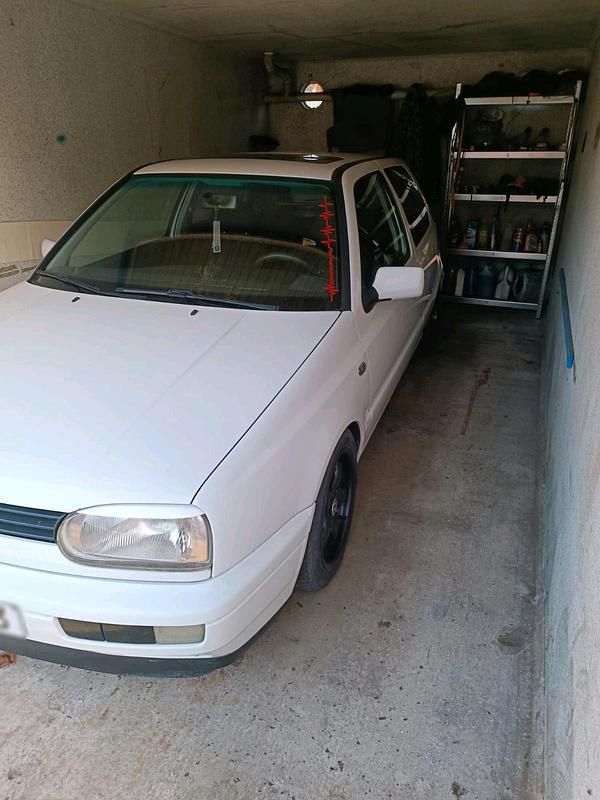 Gebraucht VW Golf III 60 PS (44 kW) 1997 Weiß Kleinwagen