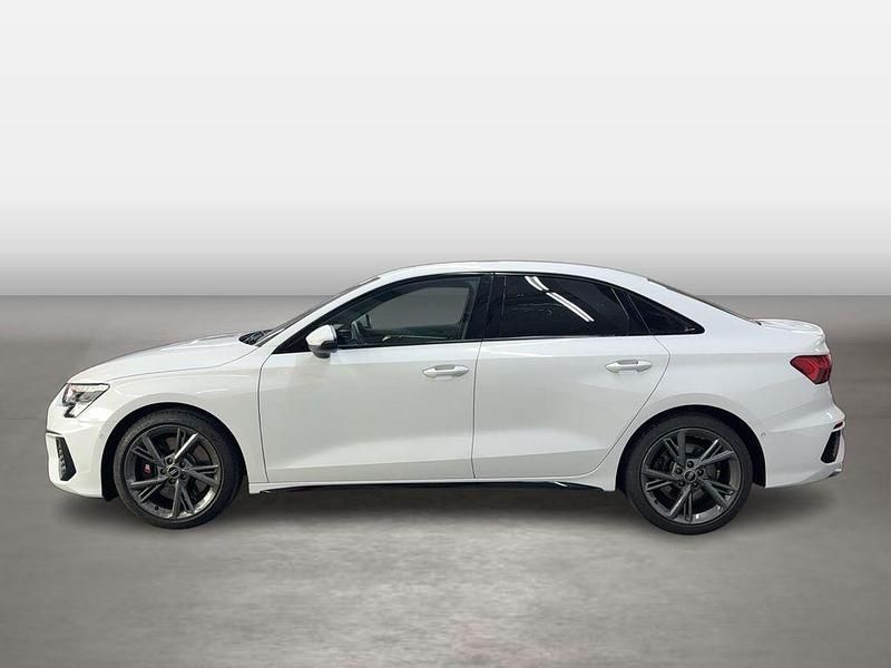 Gebraucht Audi S3 Ambiente 310 PS (228 kW) 2022 Gletscherweiß metallic Limousine