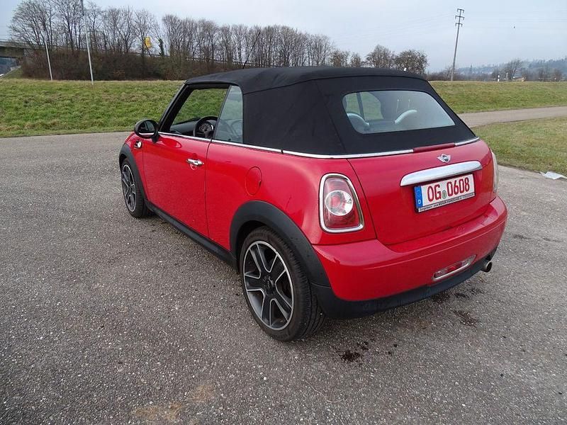 Gebraucht Mini One Cabriolet 98 PS (72 kW) 2011 Rot Cabrio