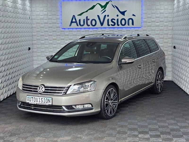 Braun Gebraucht 2012 VW Passat Exclusive Kombi | 9.950 € (Fairer Preis) - Bild 1/4