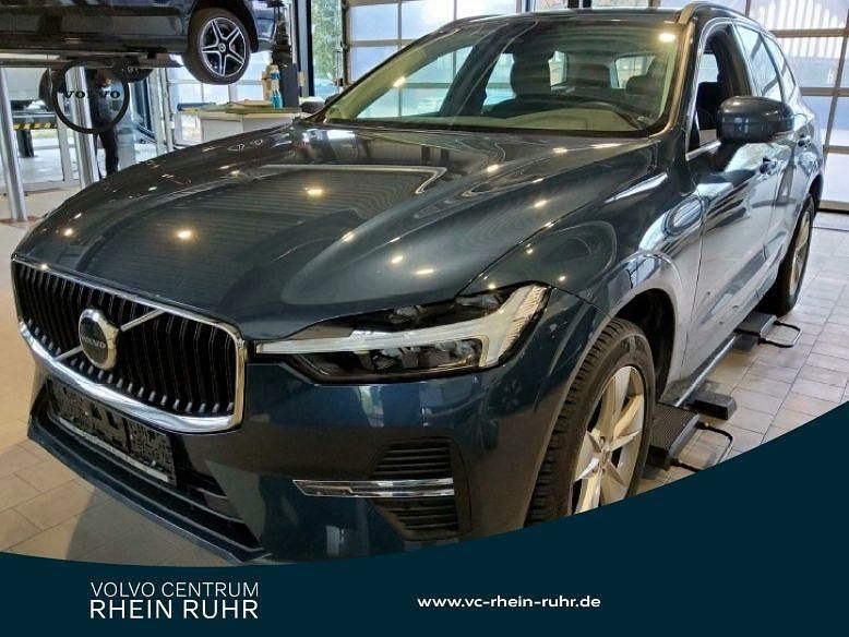 Gebraucht Volvo XC60 Core 197 PS (144 kW) 2023 Blau denim blue / metallic SUV