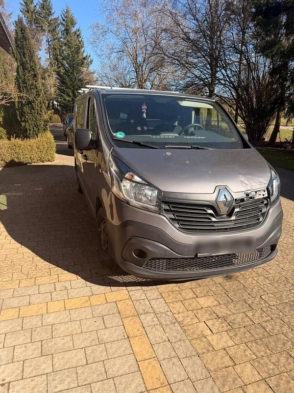 Gebraucht Renault Traffic 145 PS (106 kW) 2017 Grau Van / Kleinbus