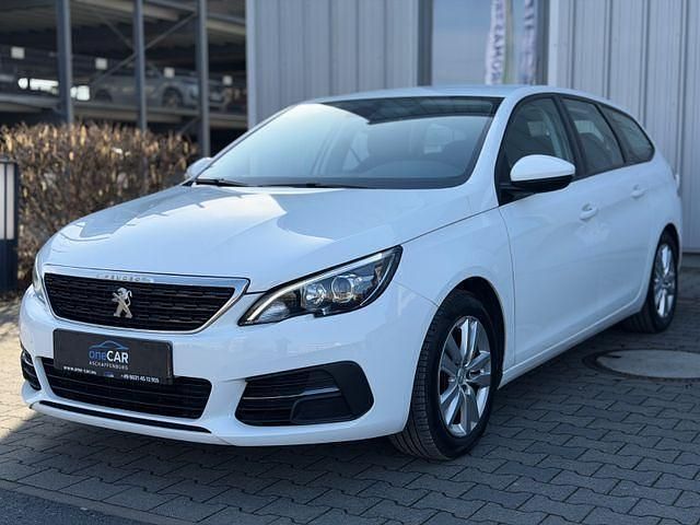 Gebraucht Peugeot 308 SW Active 131 PS (96 kW) 2020 Blanc banquise Kombi