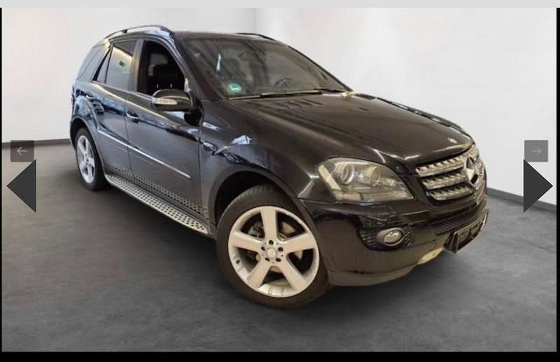 Gebraucht Mercedes ML320 224 PS (164 kW) 2008 Obsidianschwarz SUV