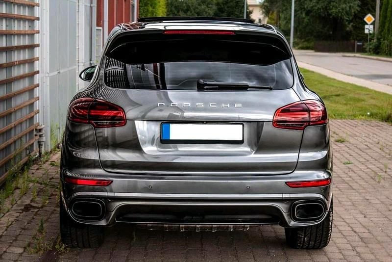 Gebraucht Porsche Cayenne 262 PS (192 kW) 2015 Grau SUV