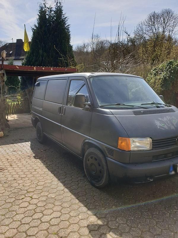 Second-hand VW Transporter 68 CP (50 kW) 1998 Negru Van