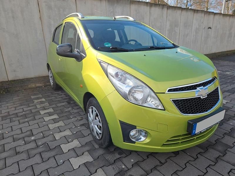 Gebraucht Chevrolet Spark LS 82 PS (60 kW) 2011 Grün Kleinwagen