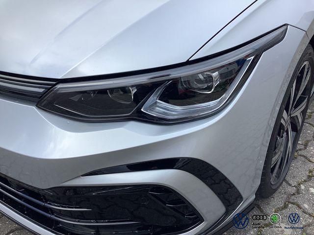 Gebraucht VW Golf VIII R-line 190 PS (139 kW) 2024 Silber / reflexsilber (metallic) Kombi