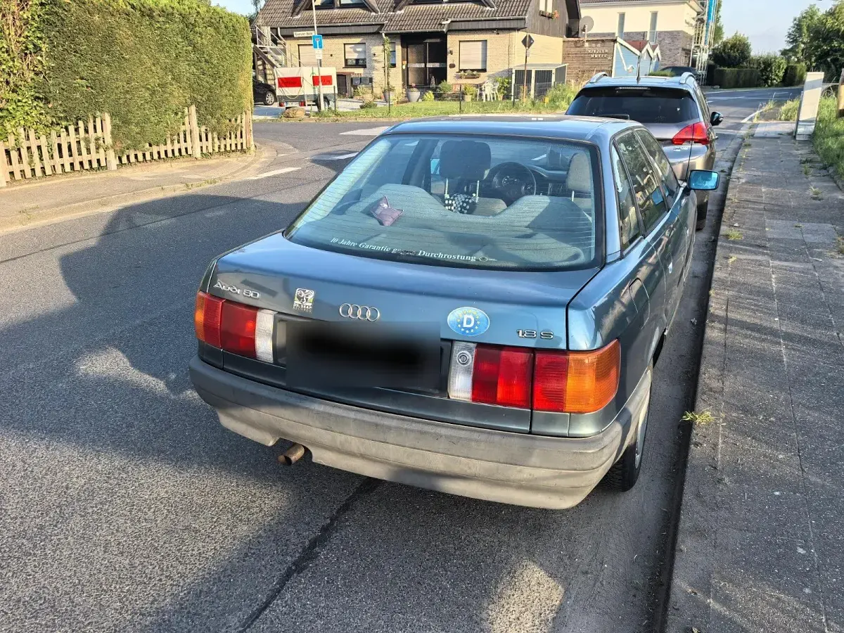 Gebraucht Audi 80 90 PS (66 kW) 1989 Blau Limousine
