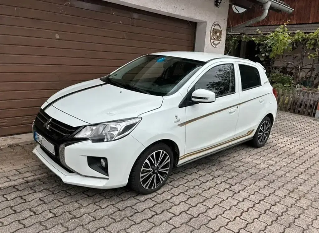 Gebraucht Mitsubishi Space Star 71 PS (52 kW) 2021 Weiß Kleinwagen