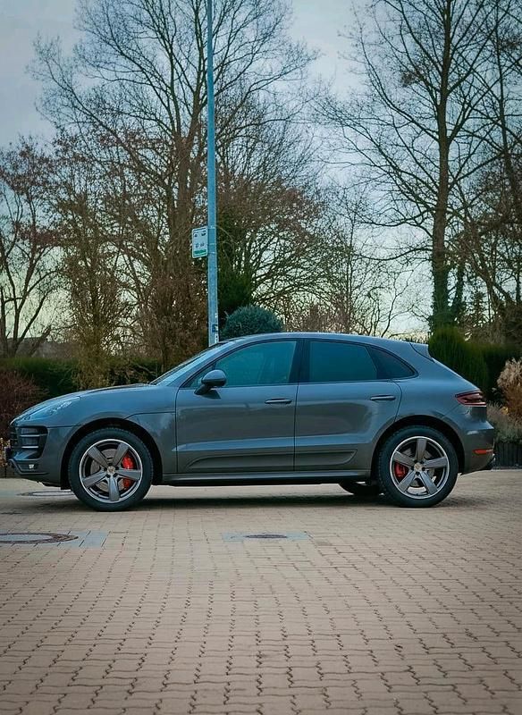 Gebraucht Porsche Macan Turbo 400 PS (294 kW) 2014 Grau SUV