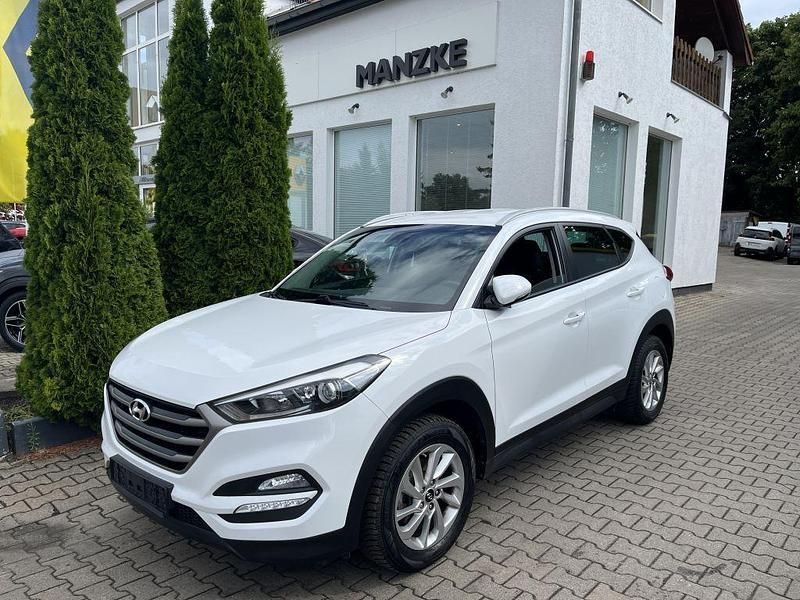 Polar white Gebraucht 2015 Hyundai Tucson Trend SUV | 14.290 € (Fairer Preis) - Bild 1/4