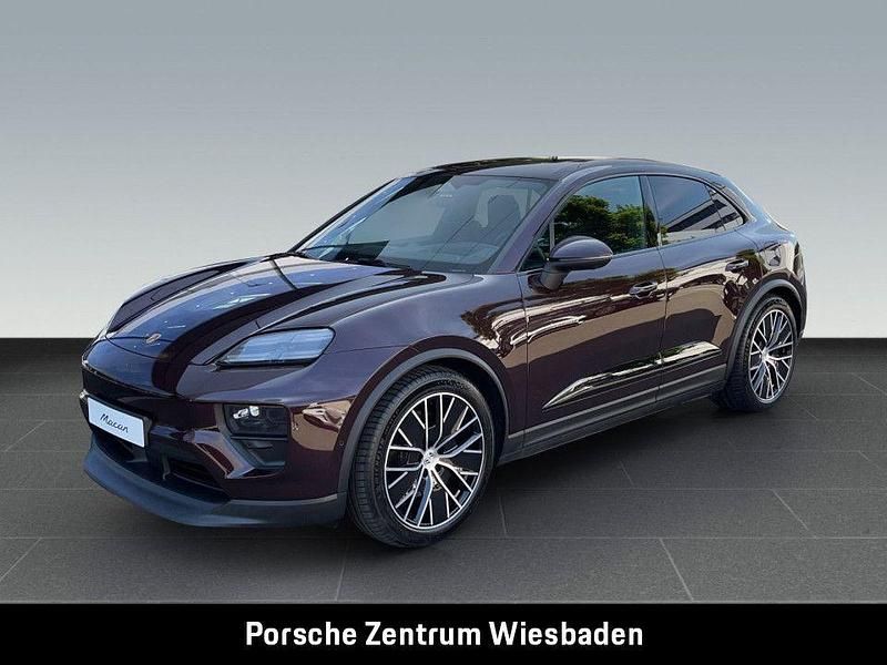 Kupferrubinmetallic (rot) (metallic) Gebraucht 2025 Porsche Macan SUV | 104.915 € (Etwas zu teuer) - Bild 1/4