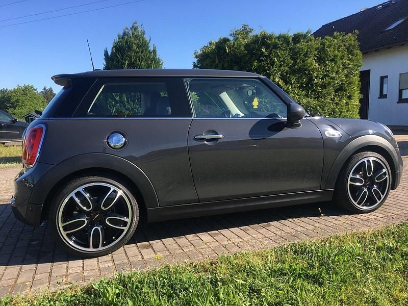 Gebraucht Mini Cooper SD 170 PS (125 kW) 2016 Grau Kleinwagen