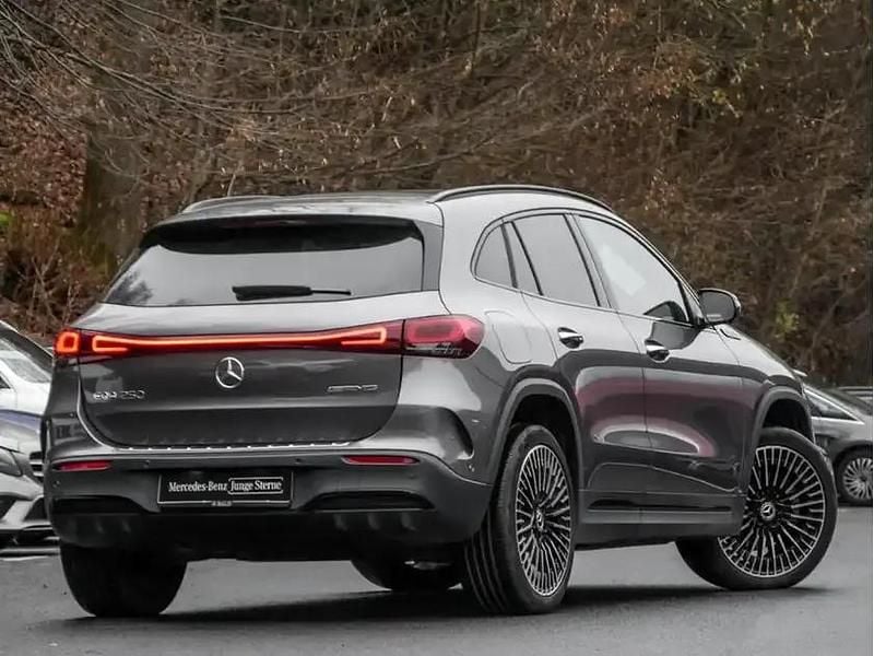 Gebraucht Mercedes EQA250 AMG 139 kW (190 PS) 2022 Metalliclack mountaingrau SUV