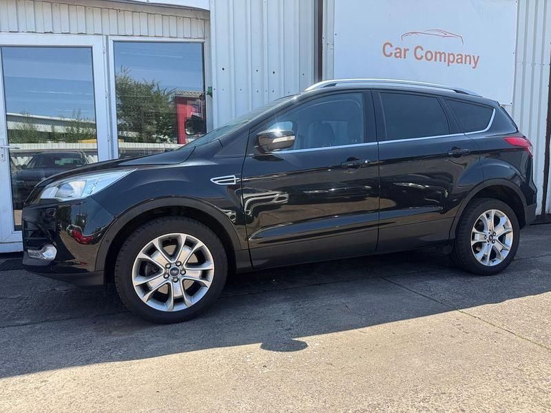 Gebraucht Ford Kuga Titanium 163 PS (119 kW) 2014 Schwarz SUV