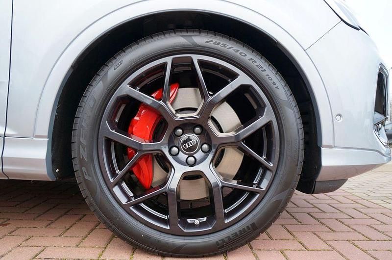 Neu Audi Q7 S-Line 489 PS (359 kW) 2025 Mythosschwarz metallic SUV