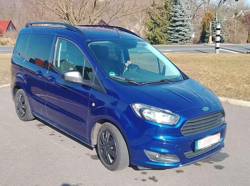 Gebraucht Ford Tourneo Ambiente 101 PS (74 kW) 2018 Blau Kombi