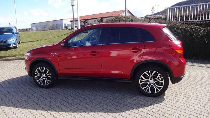 Gebraucht Mitsubishi ASX Plus 114 PS (83 kW) 2017 Karminrot SUV