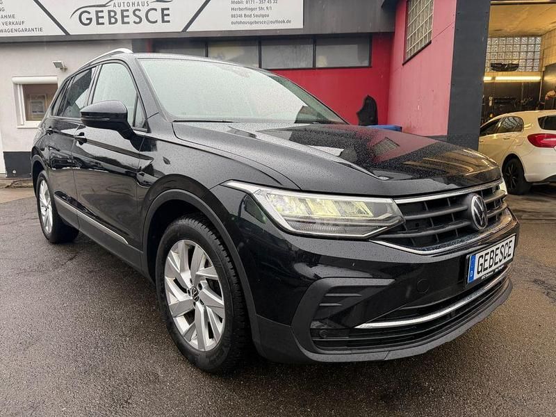 Gebraucht VW Tiguan Active 150 PS (110 kW) 2021 Schwarz SUV