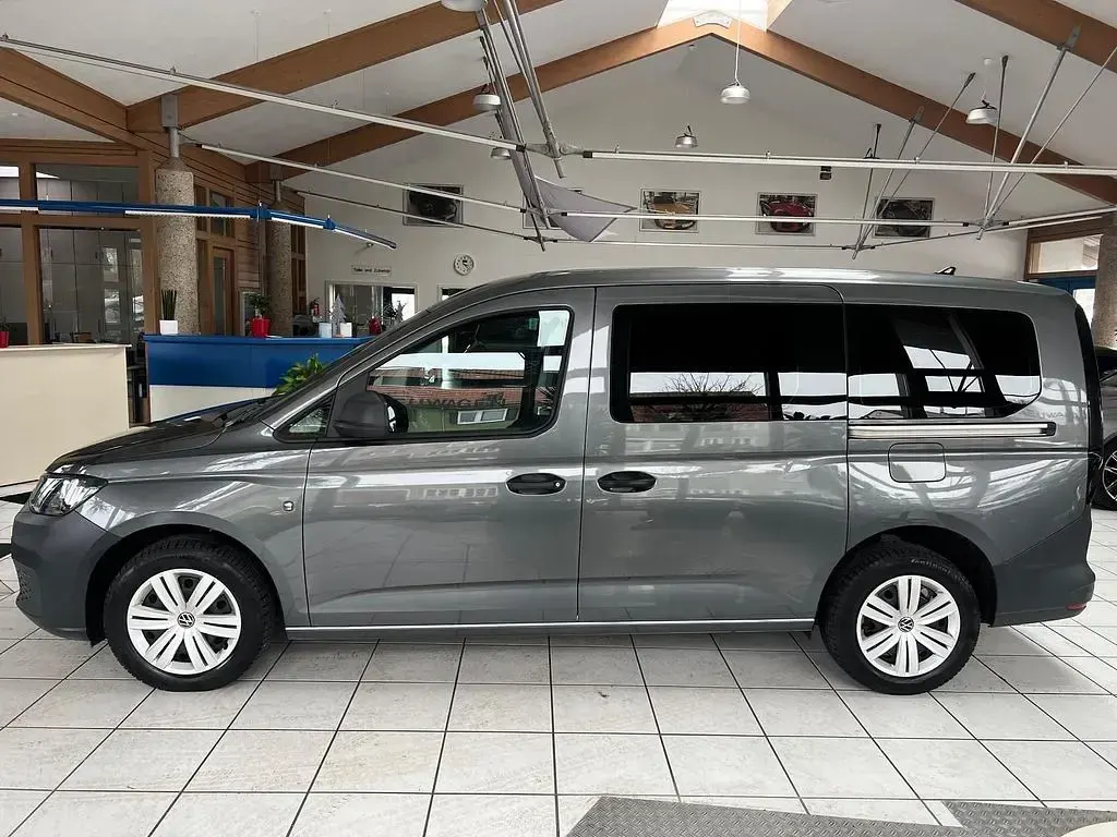 Gebraucht VW Caddy Maxi 122 PS (89 kW) 2021 Grau Van / Kleinbus