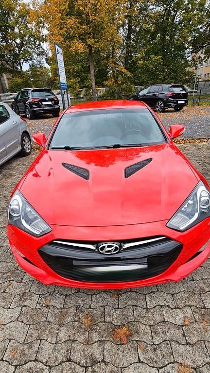 Rot Gebraucht 2014 Hyundai Genesis Coupé | 22.500 € (Teuer) - Bild 1/4