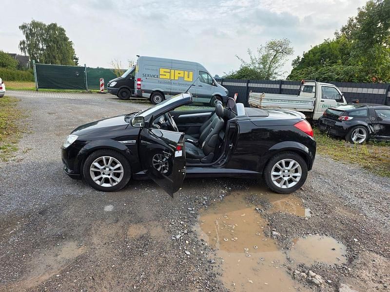 Schwarz Gebraucht 2006 Opel Tigra Cabrio | 1.500 € (Guter Preis) - Bild 1/4
