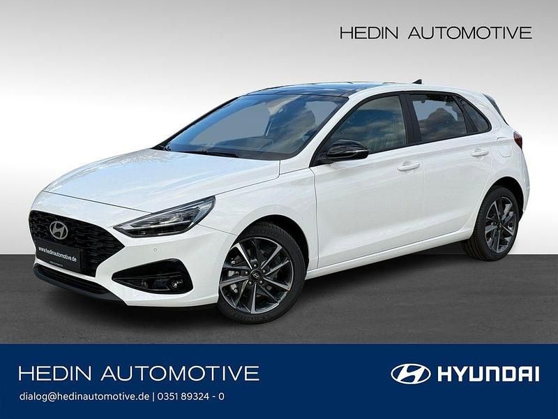 Weiß Neu 2025 Hyundai i30 Advantage Limousine | 28.590 € (Fairer Preis) - Bild 1/4