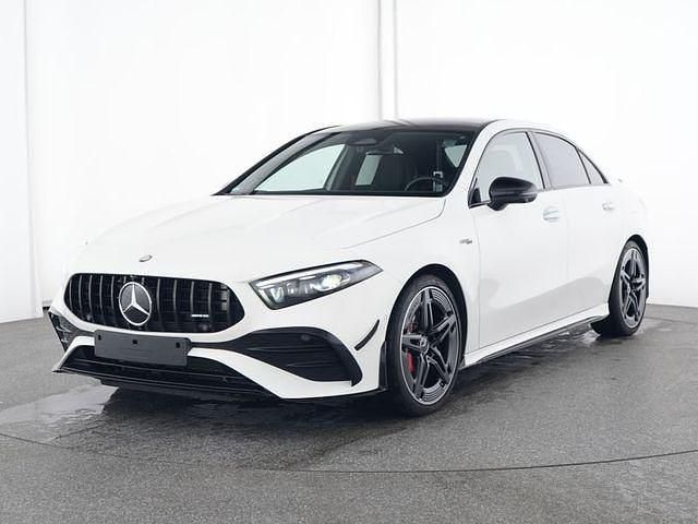 Polarweiß Gebraucht 2024 Mercedes A35 AMG AMG Limousine | 53.499 € - Bild 1/1