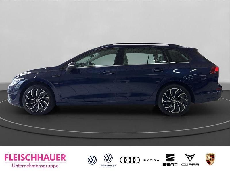 Gebraucht VW Golf VII Style 150 PS (110 kW) 2021 Blau Kleinwagen