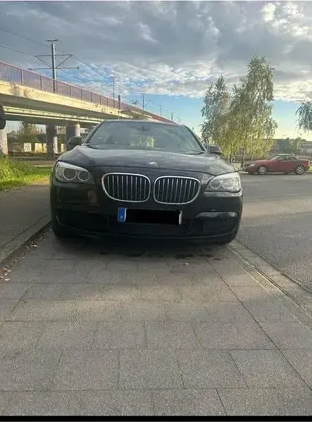 Gebraucht BMW 730 M Sport 258 PS (189 kW) 2014 Schwarz Limousine